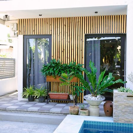 Urban Oasis Resort, Tarlac Exterior foto